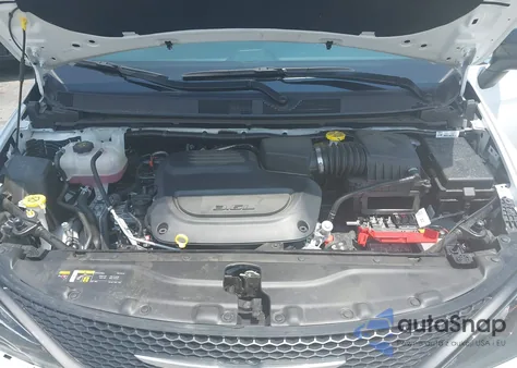 2024 Chrysler Voyager Lx z USA, uszkodzony, nr VIN 2C4RC1CG2RR105994